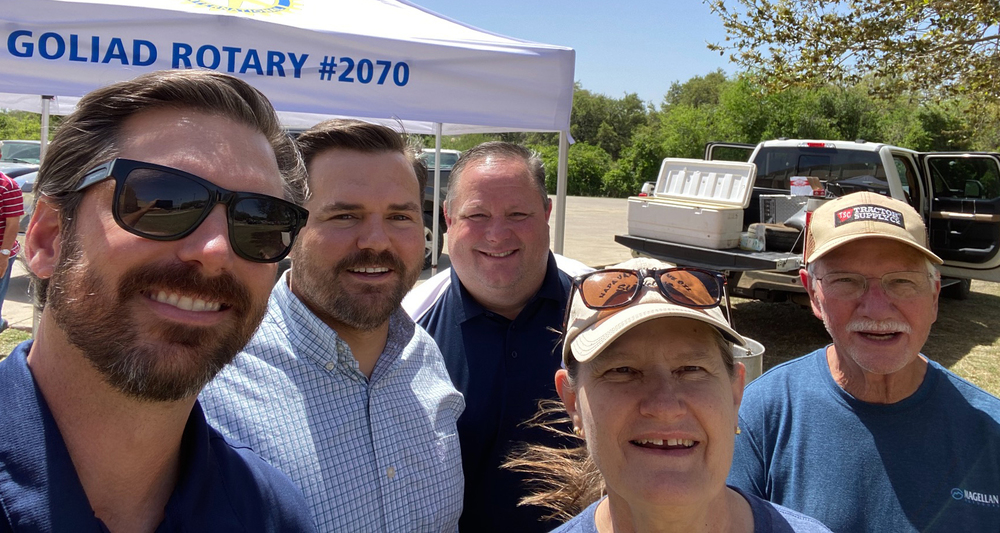 Photo of fish fry helpers